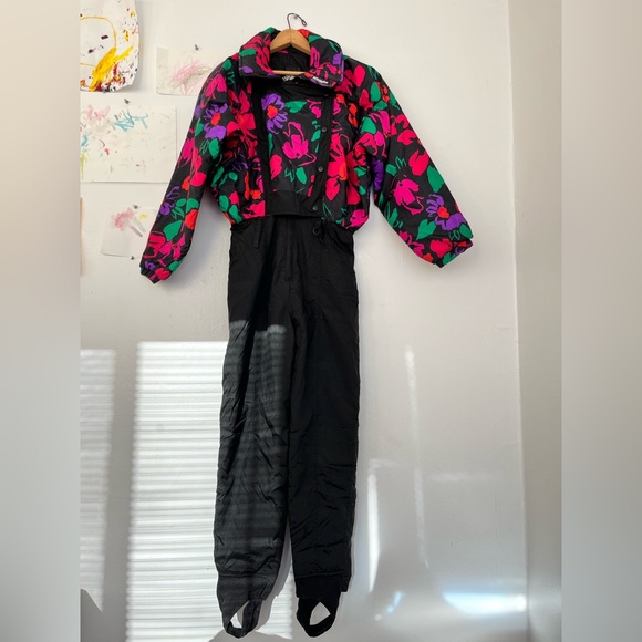 Vintage 80’s/90’s Ski Suit - Picture 3 of 9